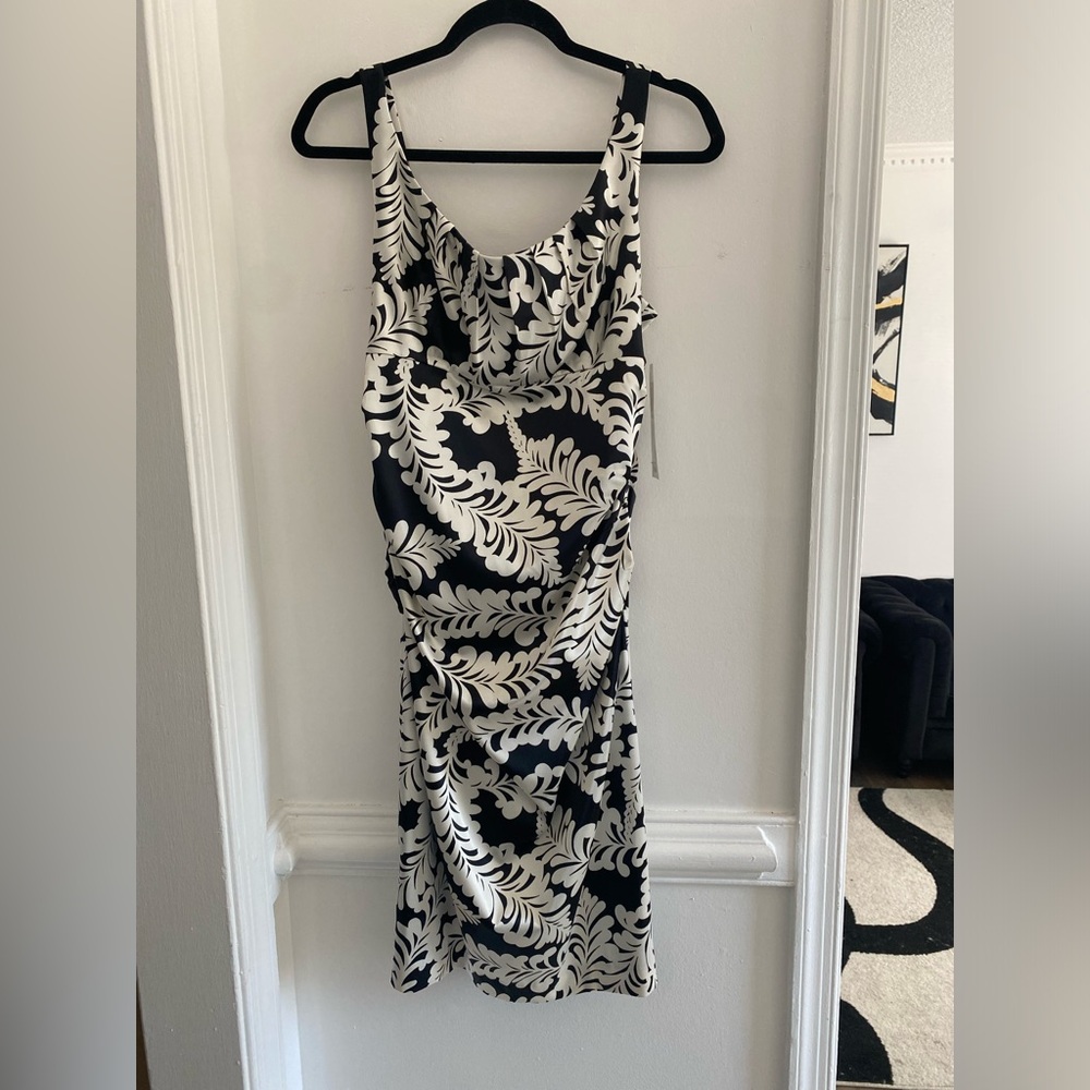 London Times Black and White Leaf-Print Midi Slip Dress